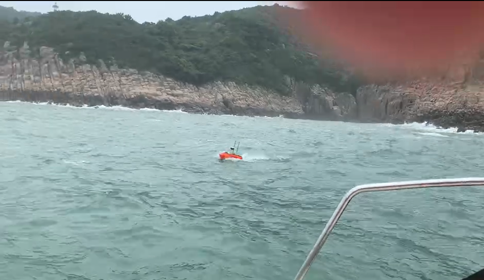 小艇巨浪，稳测东极——欣思创1050测量船东极选址